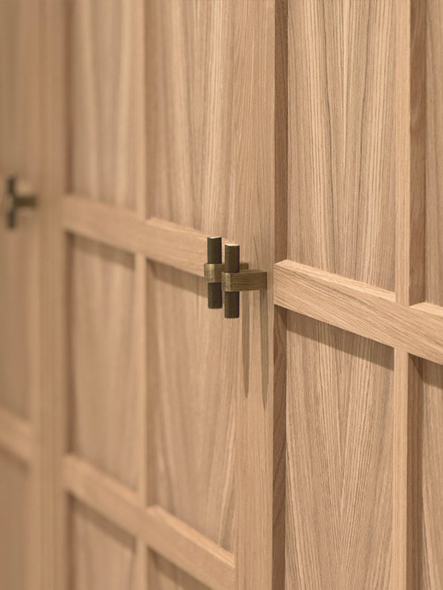 Cotswolds - all the finer details of our traditionally-made kitchen in natural oak